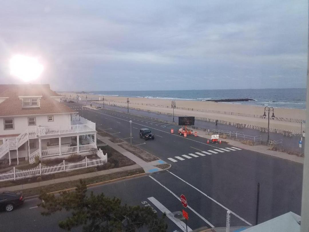 Mayfair Hotel Belmar Bagian luar foto